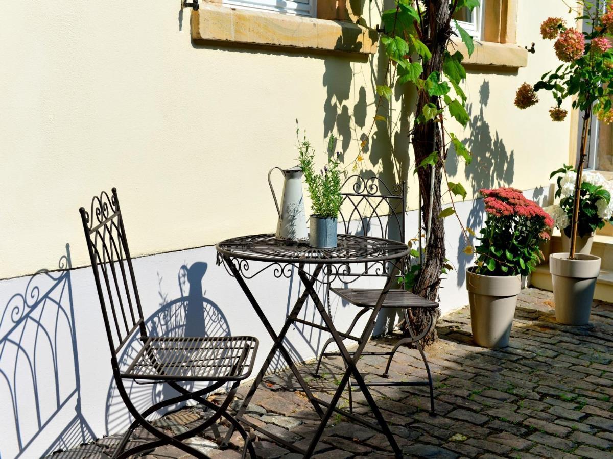 เกสเทอเฮาส์ เกริช Hotel Weisenheim am Sand ภายนอก รูปภาพ